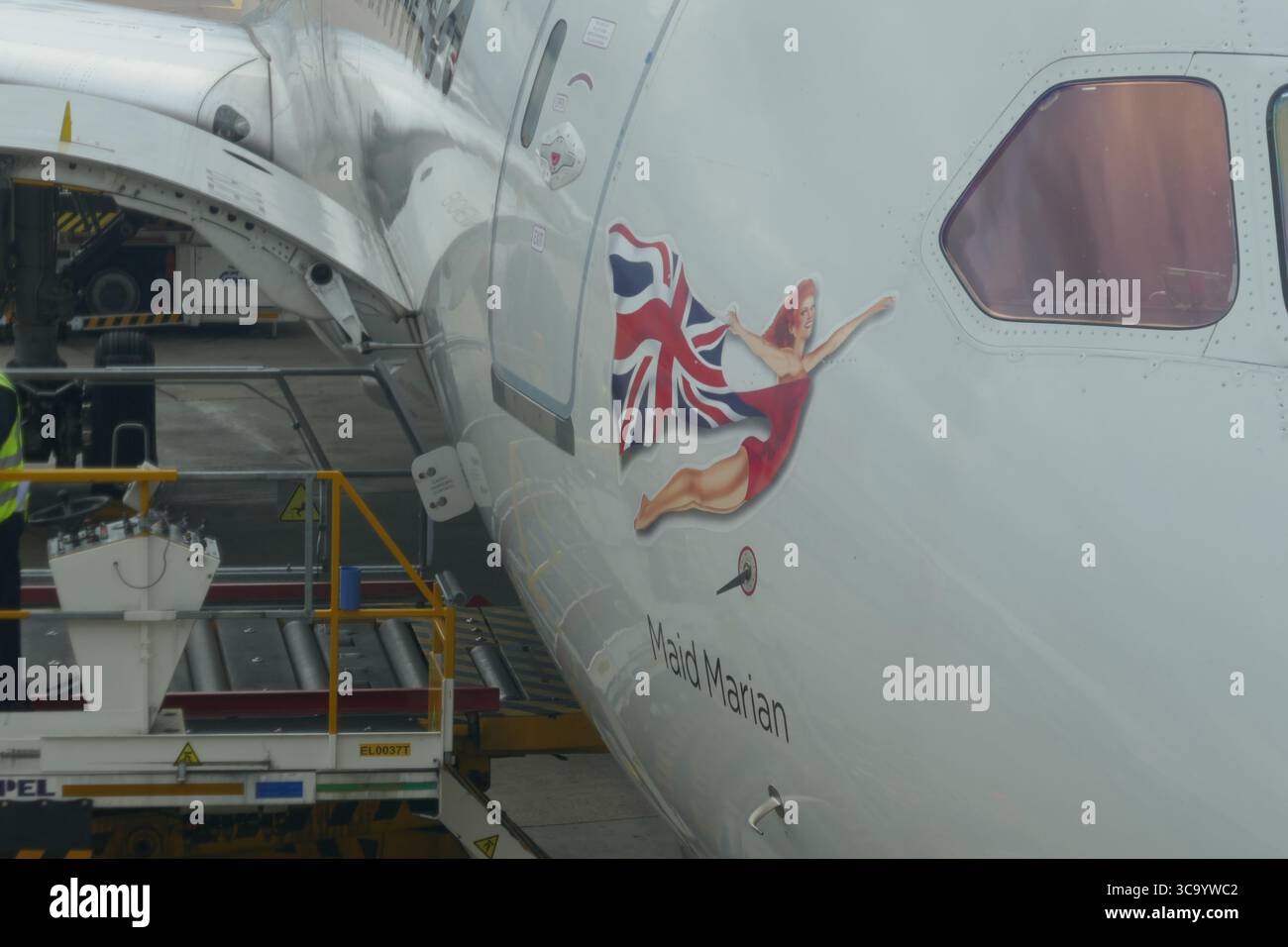 Londra, Inghilterra, Regno Unito 4 giugno 2025 Aeroporto di Heathrow Virgin Atlantic Plane il 4 giugno 2025 a Londra, Inghilterra, Regno Unito. Foto di Barry King/Alamy Stock Photo Foto Stock