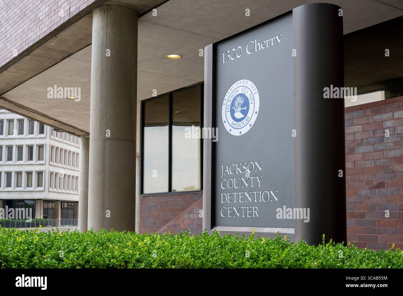 Kansas City, Missouri. Il Jackson County Detention Center ospita detenuti adulti trattenuti con accuse statali. Foto Stock