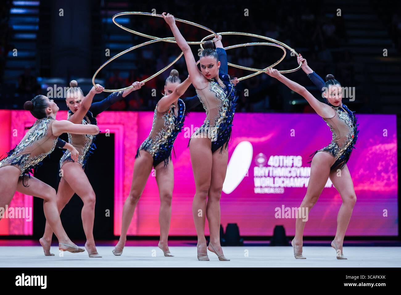 25 agosto 2023, Valencia, Spagna: Estonia squadra del gruppo durante i 40 Campionati del mondo di ginnastica ritmica di Valencia 2023 a Feria de Valencia. (Immagine di credito: © Fabrizio Carabelli/SOPA Images via ZUMA Press Wire) Foto Stock