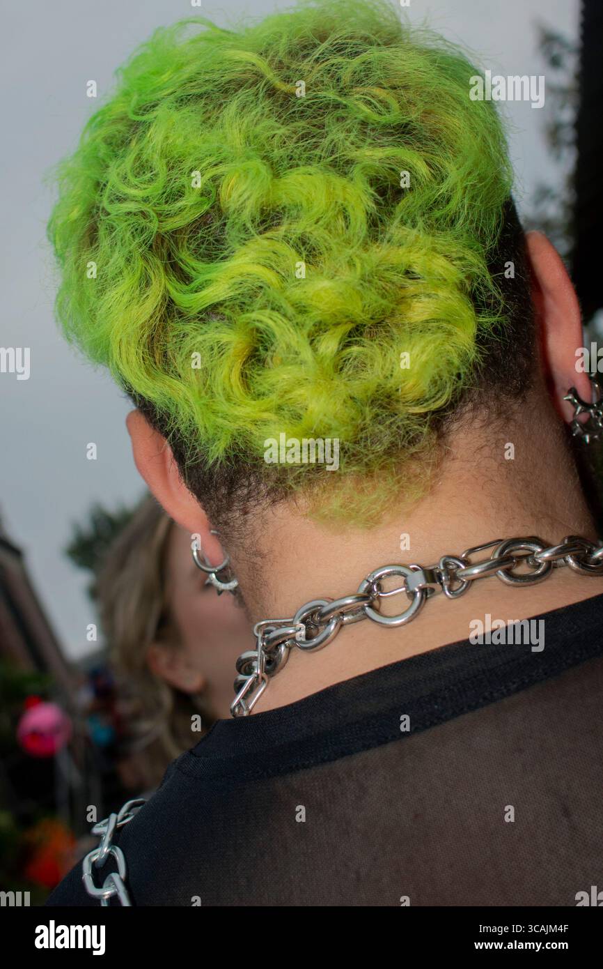 9 settembre 2023, New York, NY, USA: Esibizione annuale di drag fashion e festa in costume di espressione di genere al Knockdown Center su Flushing Ave. A Maspeth, Queens, New York. 9 settembre 2023. (Immagine di credito: © John Marshall Mantel/ZUMA Press Wire) Foto Stock