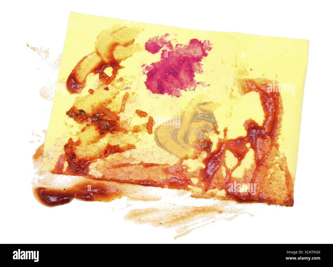 Lo sporco straccio da cucina giallo è sporco da ketchup, senape e salsa di ravido di cavallo. Ripresa in studio isolata dall'alto Foto Stock