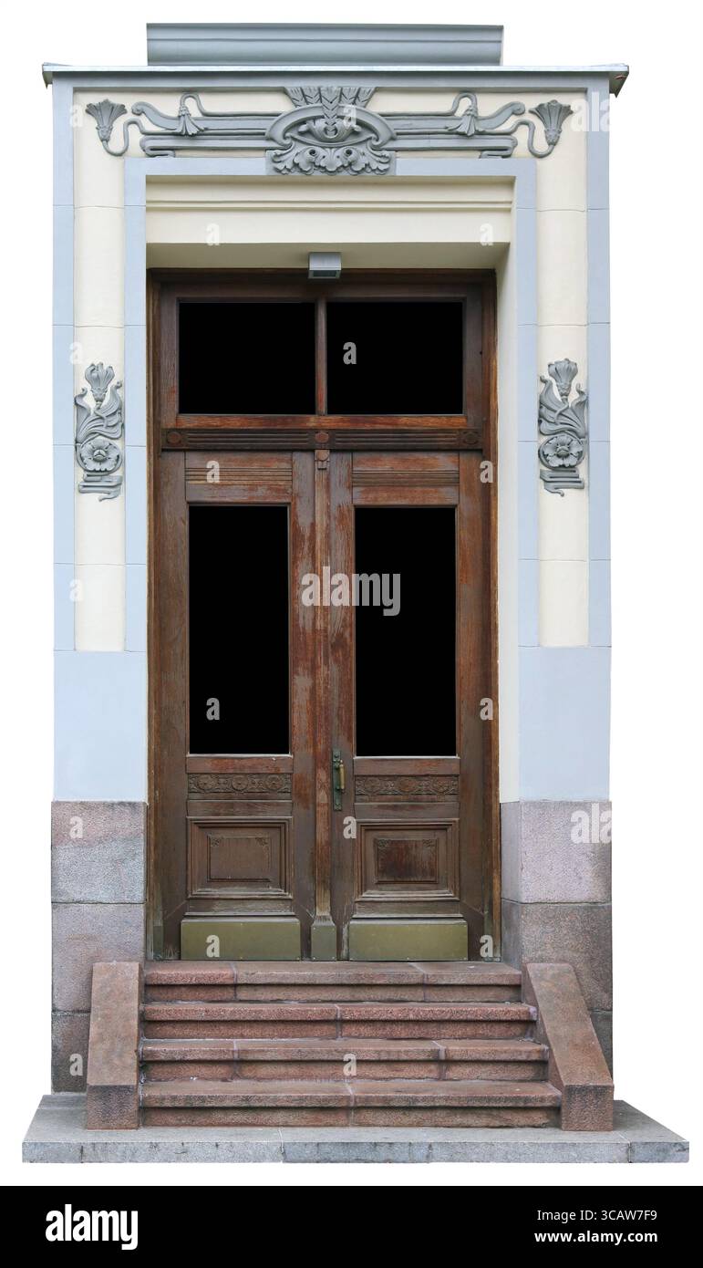 Porta di strada in quercia d'epoca e gradini in granito. Produzione di massa del XIX secolo. Isolato su bianco con patch. Vetro isolato con nero Foto Stock