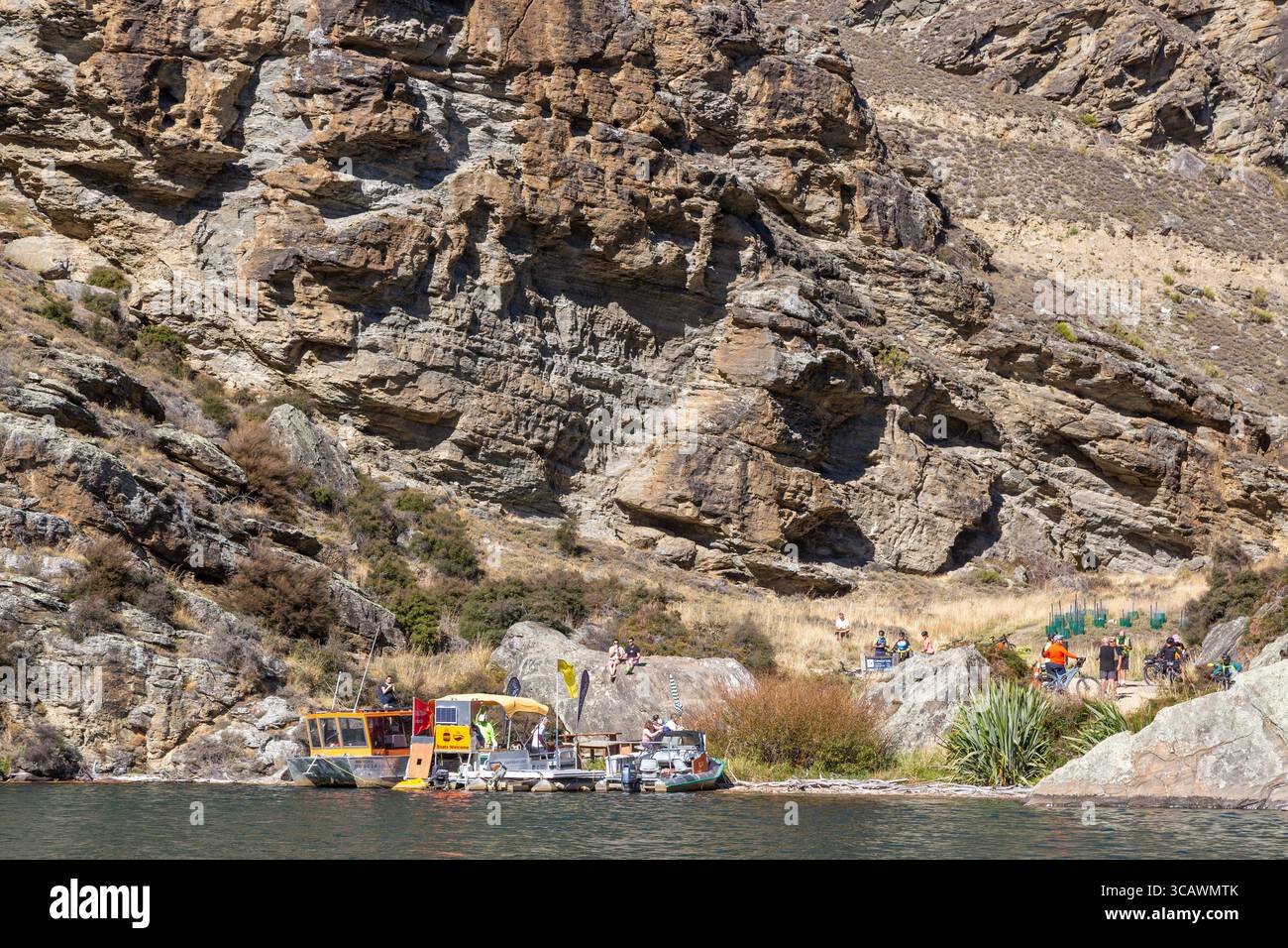 Coffee & Burger a galla sul panoramico Lake Dunstan Trail, Lake Dunstan, Otago, South Island, nuova Zelanda Foto Stock