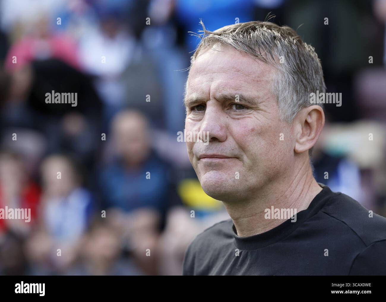Foto del file datata 12-04-2025 del manager Phil Parkinson, che ha detto che Wrexham non sono ancora fatti nel mercato dei trasferimenti in quanto cercano di costruire un lato in grado di competere nel campionato. Data di pubblicazione: Giovedì 7 agosto 2025. Foto Stock