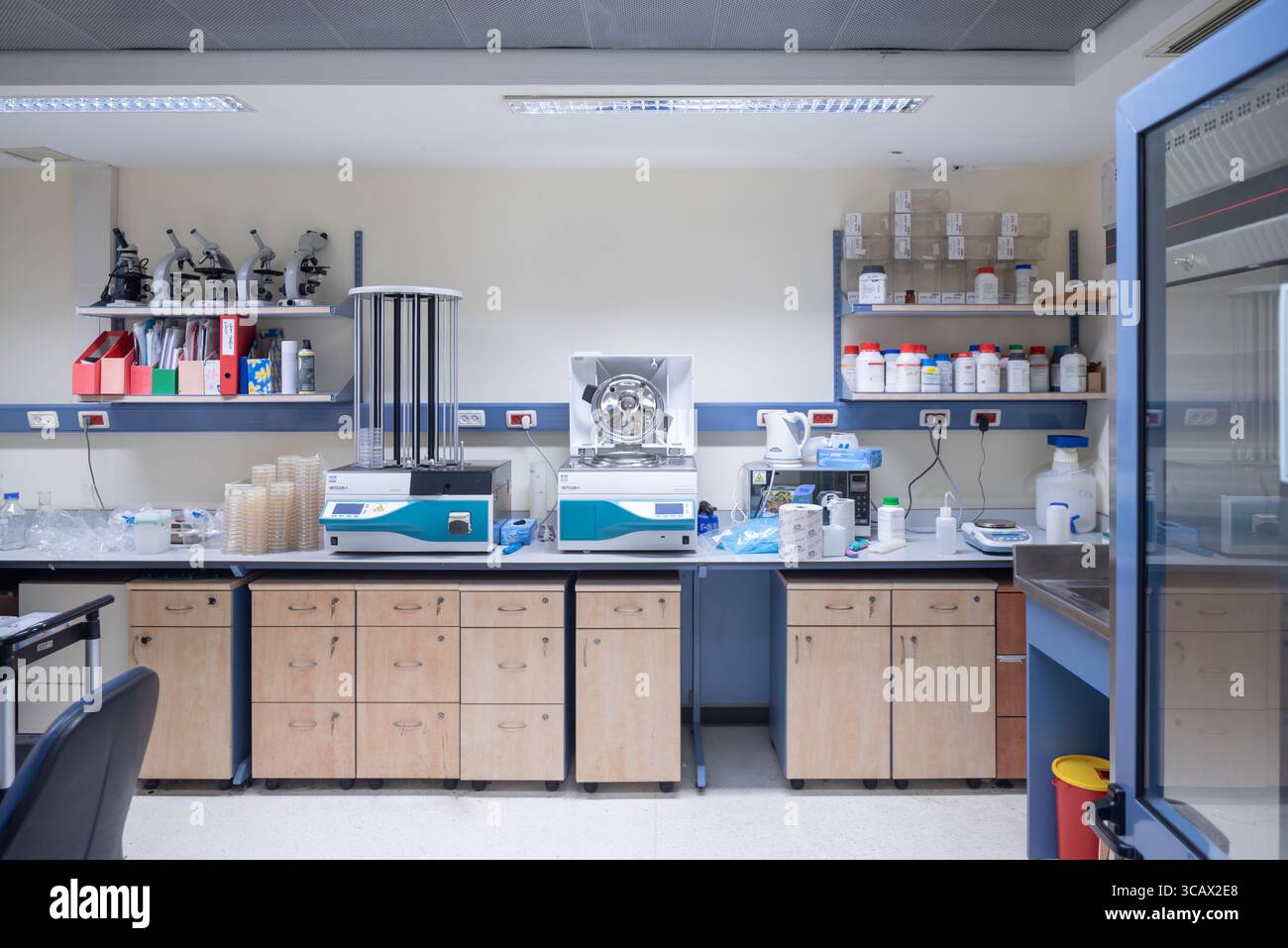 Israele, Haifa - Technion 10 settembre 2024: Laboratorio di insegnamento della facoltà di ingegneria alimentare Foto Stock