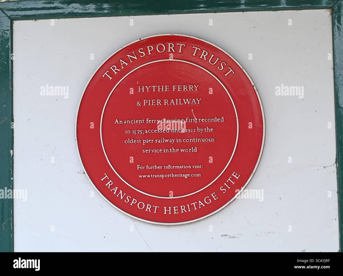 Cartello del sito storico di Transport Trust per il molo di Hythe Foto Stock