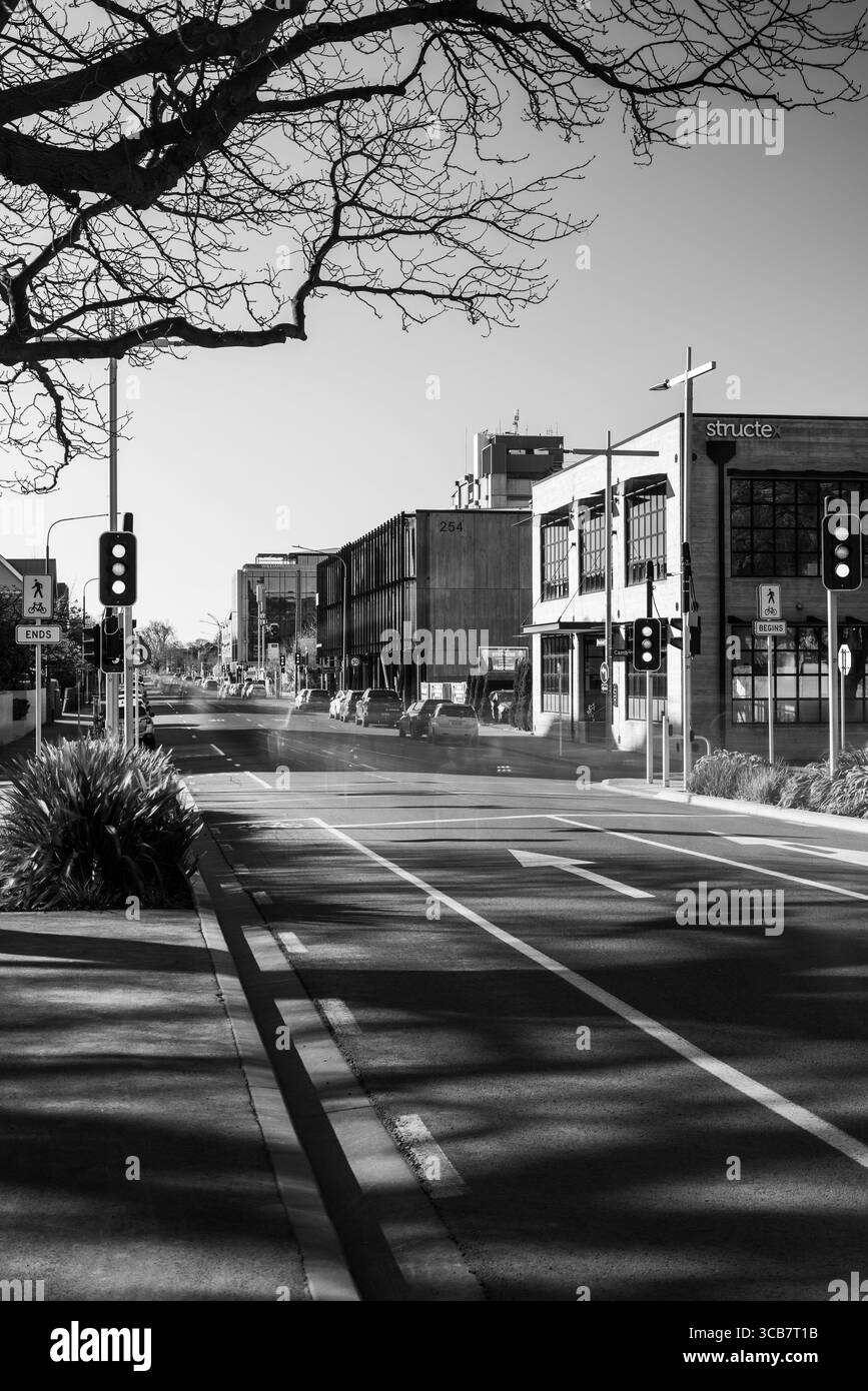 Ho estratto la fotocamera con 2 filtri ND e il treppiede per rallentare le mie fotografie fino a 2-3 minuti di esposizione. Foto Stock