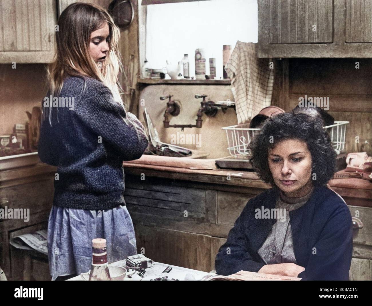 29 luglio 2021: Nell Potts, Joanna Woodward, sul set del film, ''The Effect of gamma Rays on Man-in-the-Moon Marigolds'', 20th Century-Fox, 1972 (Credit Image: © JT Vintage/Glasshouse via ZUMA Press Wire) Foto Stock