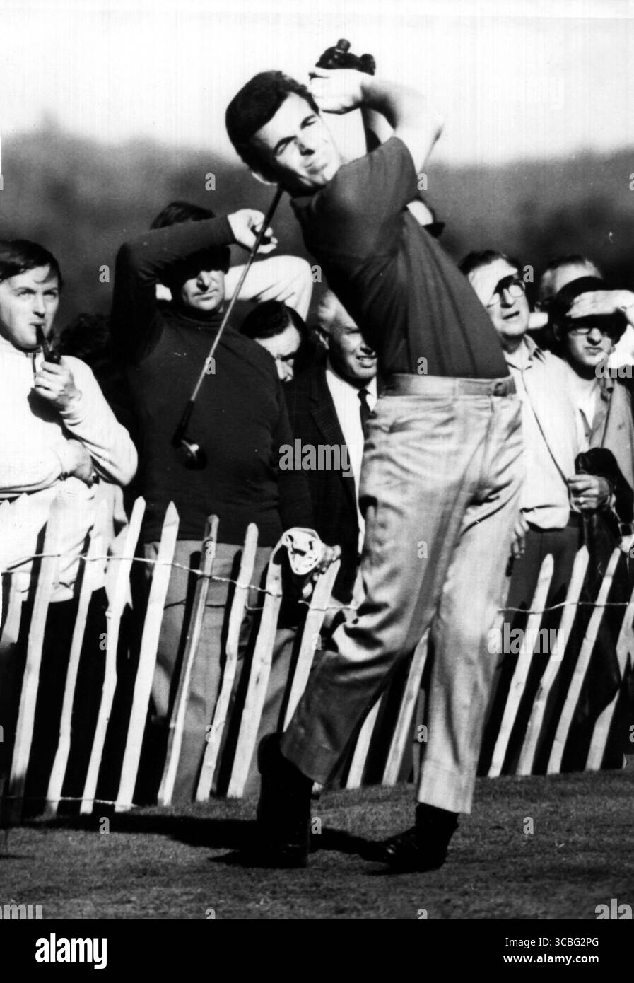 TONY JACKLIN HA APERTO il 1969 un golfista professionista inglese e capitano della Ryder Cup, Jacklin è meglio conosciuto per le sue vittorie principali nei campionati alla fine degli anni '1960 e all'inizio degli anni '1970 e per aver trasformato la Ryder Cup in un evento intenso e competitivo che è oggi. Major Championships: The Open Championship – Winner (1969) primo vincitore britannico dell'Open dai tempi di Max Faulkner nel 1951 tenutosi al Royal Lytham & St Annes U.S. Open – Winner (1970) primo giocatore britannico a vincere gli U.S. Open dal 1924 (Cyril Walker) Victory all'Hazeltine National Golf Club Foto Stock