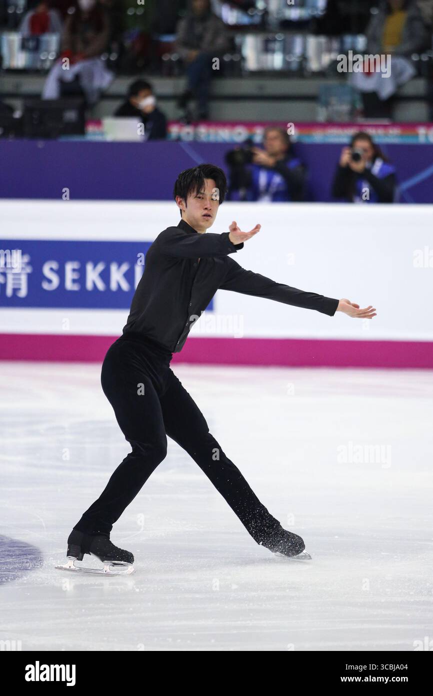 8 dicembre 2022, Torino, Italia: Sota Yamamoto (JPN) si esibisce durante il PROGRAMMA CORTO MASCHILE dell'ISU Grand Prix of Figure Skating Final Torino a Palavela. (Immagine di credito: © Davide di Lalla/SOPA immagini tramite ZUMA Press Wire) Foto Stock