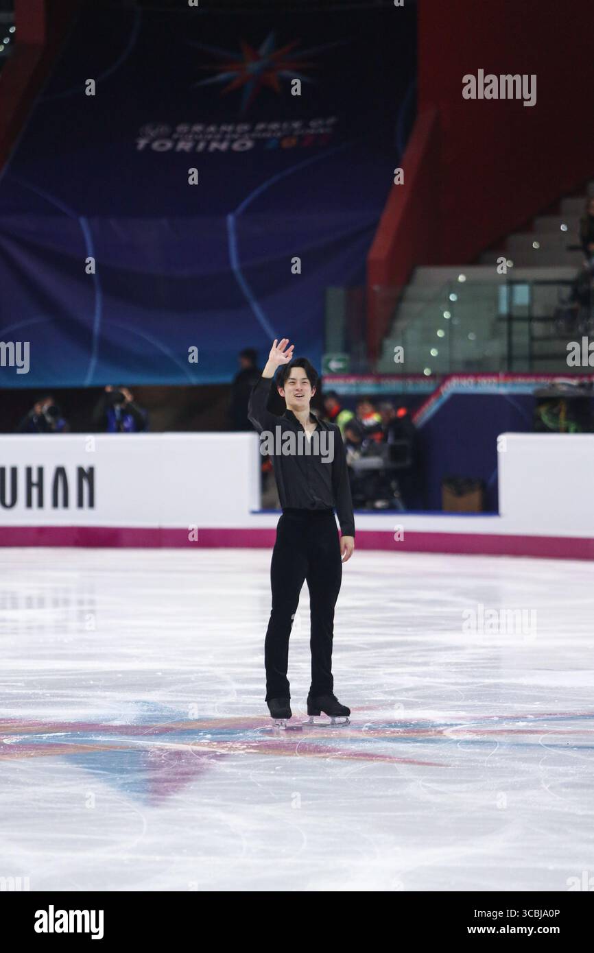 8 dicembre 2022, Torino, Italia: Sota Yamamoto (JPN) si esibisce durante il PROGRAMMA CORTO MASCHILE dell'ISU Grand Prix of Figure Skating Final Torino a Palavela. (Immagine di credito: © Davide di Lalla/SOPA immagini tramite ZUMA Press Wire) Foto Stock
