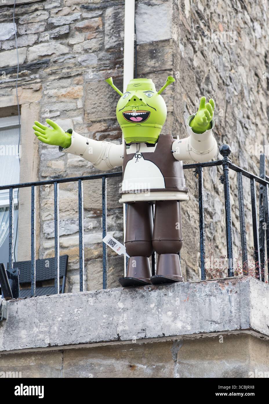 Shrek al Shambles....Settle Flowerpot Festival 2025. Foto Stock
