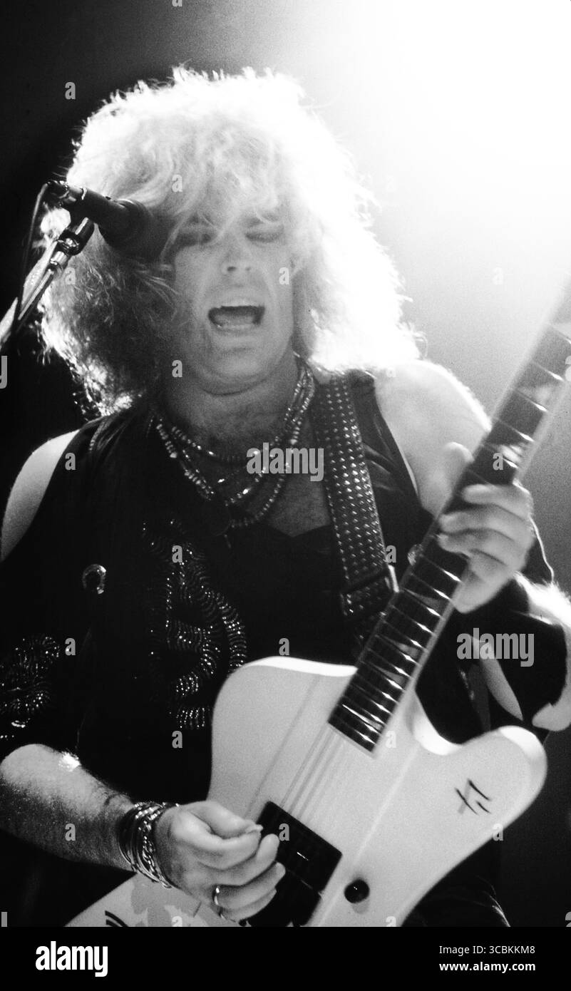 Jacksonville, Florida, Stati Uniti: RATT-ROBBIN CROSBY si esibisce durante l'invasione della tua privacy Tour - Jacksonville Coliseum - 8 dicembre 1985 (immagine di credito: © Christopher Helton via ZUMA Press Wire) Foto Stock