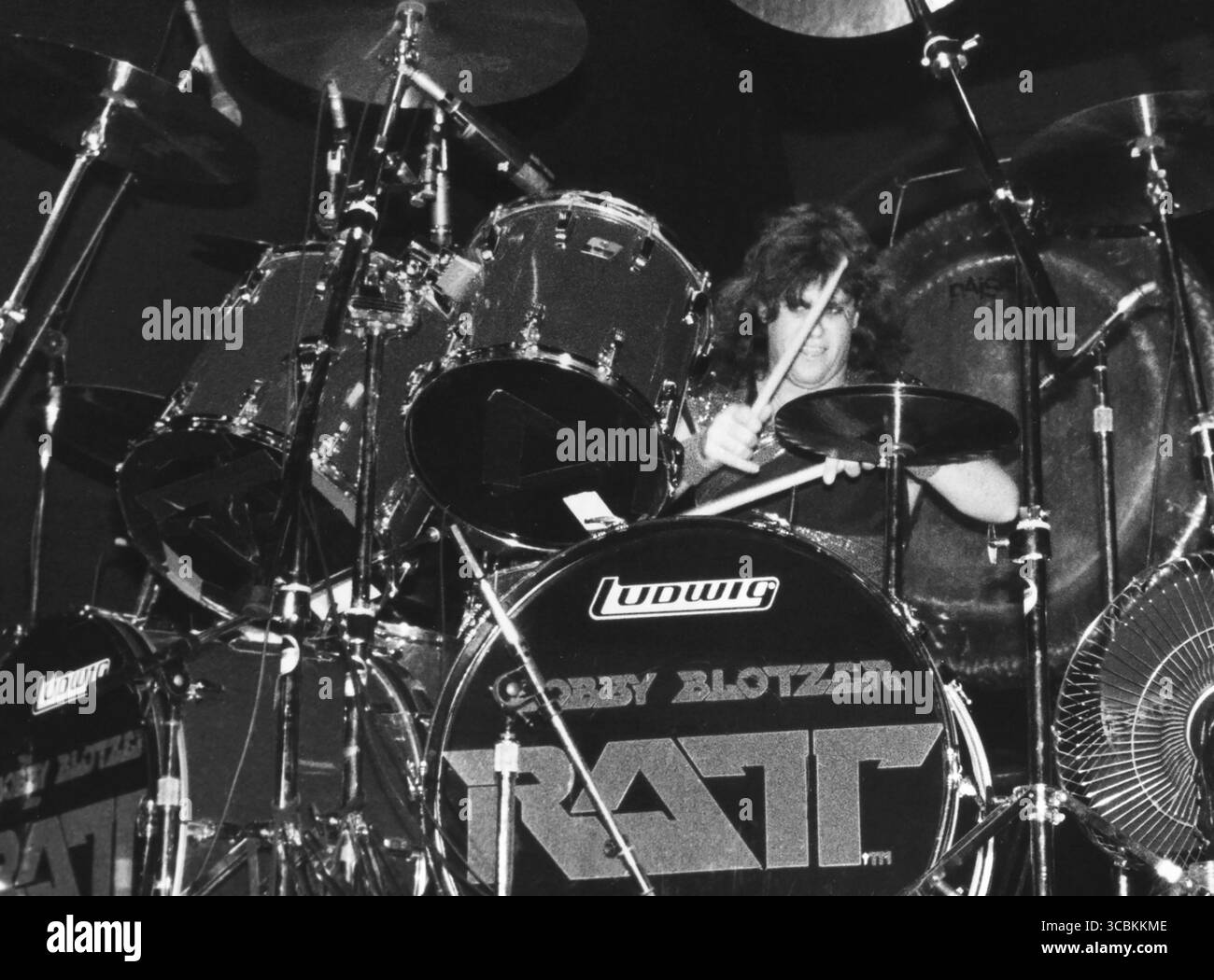 St. Petersburg, Florida, Stati Uniti d'America: RATT - BOBBY BLOTZER che si esibisce durante il loro Invasion of You Privacy Tour - Bay font Center - 9 dicembre 1985 (Credit Image: © Christopher Helton via ZUMA Press Wire) Foto Stock