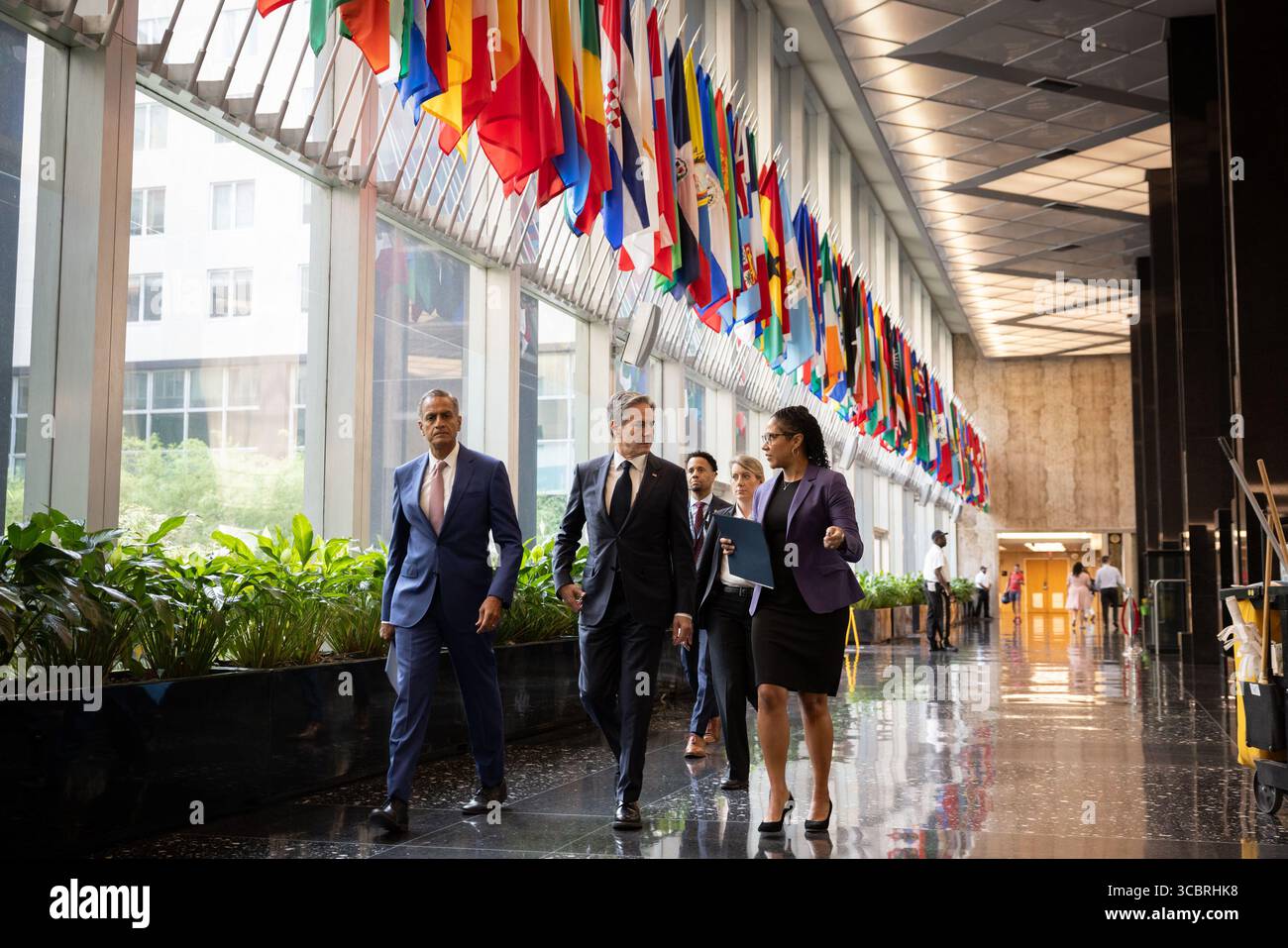 Il Segretario di Stato Antony Blinken, il Segretario per la salute e i servizi umani degli Stati Uniti Xavier Becerra, l'Amministratore dell'USAID Samantha Power, l'Ambasciatore in grande Dr. John Nkengasong, il Bureau of Global Health Security and Diplomacy del Dipartimento di Stato degli Stati Uniti, partecipano all'annuncio di lancio dell'Ufficio nell'Auditorium Dean Acheson del Dipartimento di Stato degli Stati Uniti a Washington, DC, il 1 agosto 2023. (Foto ufficiale del Dipartimento di Stato di Chuck Kennedy) Foto Stock