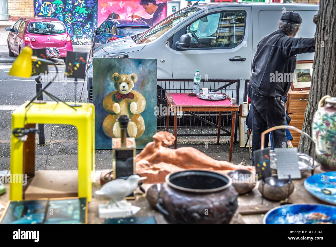 Marché aux puces de la porte de Vanves / mercato delle pulci di Parigi Foto Stock
