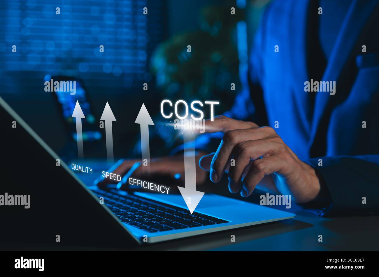 Concetto strategico di efficienza aziendale e riduzione dei costi. Miglioramento di qualità, velocità ed efficienza riducendo al contempo i costi e la strategia aziendale Foto Stock