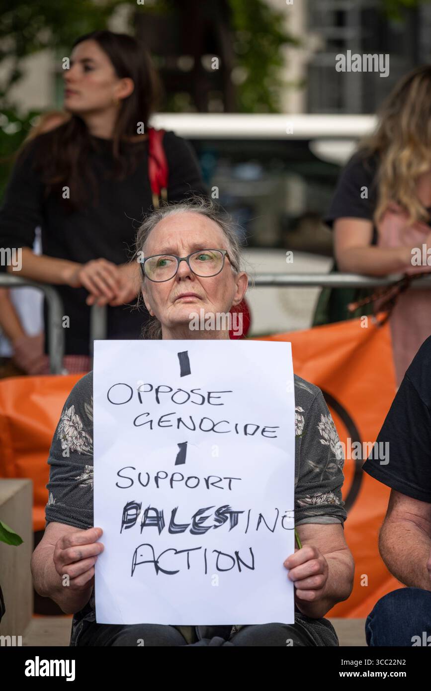 Palestina Action Protestation at Parliament Square, Londra, Inghilterra, Regno Unito, 09/08/2025 Foto Stock