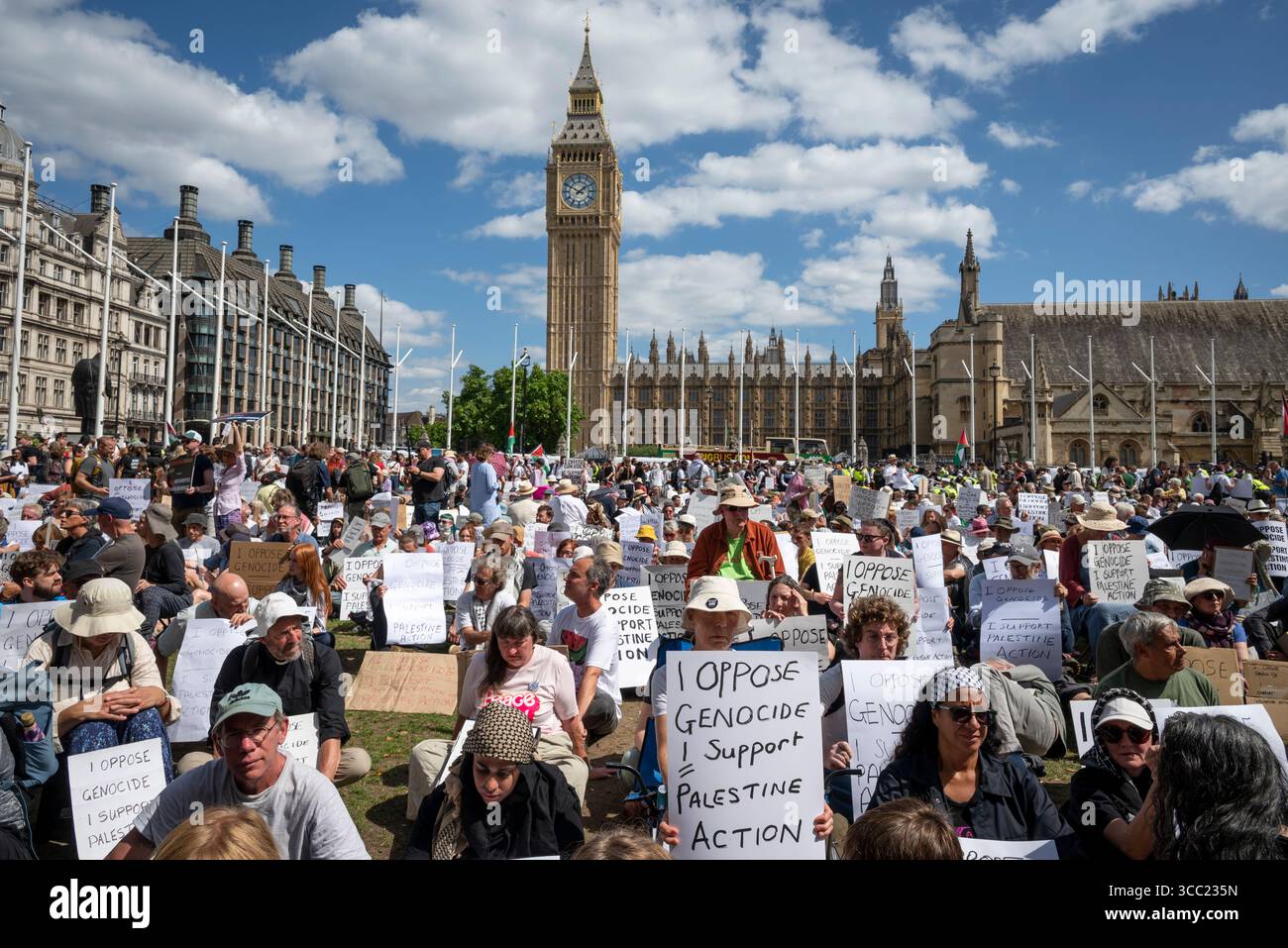 Palestina Action Protestation at Parliament Square, Londra, Inghilterra, Regno Unito, 09/08/2025 Foto Stock