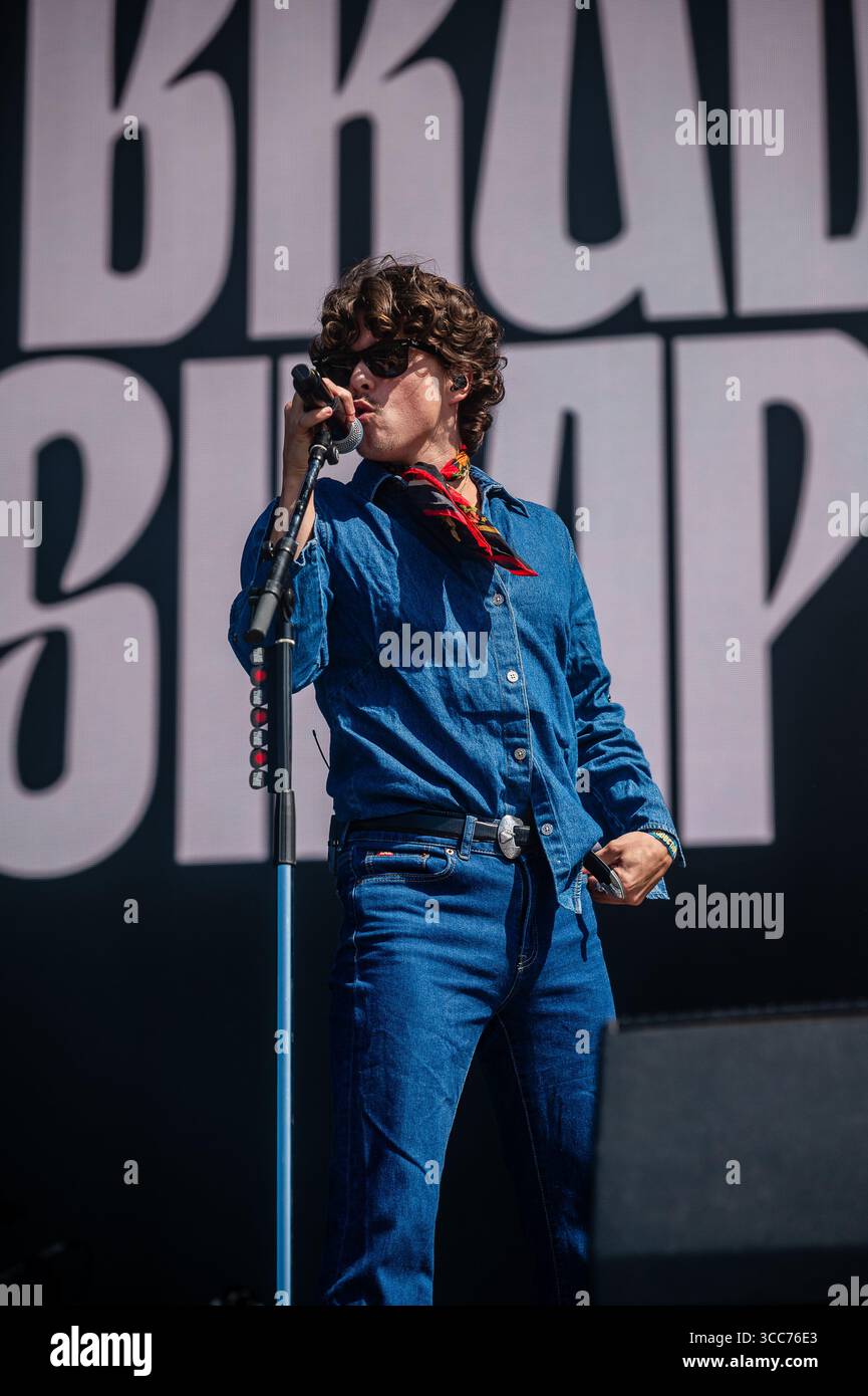 Newquay, Cornovaglia, Regno Unito. 10 agosto 2025. Bradley Simpson, conosciuto come il frontman dei The Vamps e ora come solista emergente che si esibisce sul palco principale del Boardmasters Festival 2025, Simpson ha recentemente pubblicato il suo album solista di debutto e ha fatto un tour in tutto il Regno Unito e in Europa, segnando un nuovo audace capitolo nella sua carriera. Crediti: Cornwall News Images/Alamy Live News Foto Stock