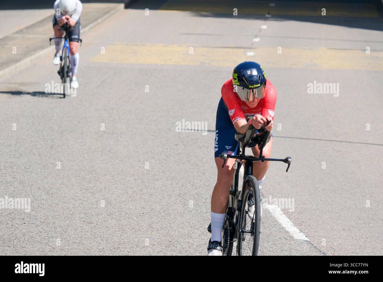Londra, Regno Unito 9 agosto 2025. Taylor Knibb (USA) gareggia nella T100 Triathlon femminile a Londra Docklands, per arrivare al terzo posto. Foto Stock Londra, Regno Unito 9 agosto 2025. Taylor Knibb (USA) gareggia nella T100 Triathlon femminile a Londra Docklands, per arrivare al terzo posto. Foto Stock