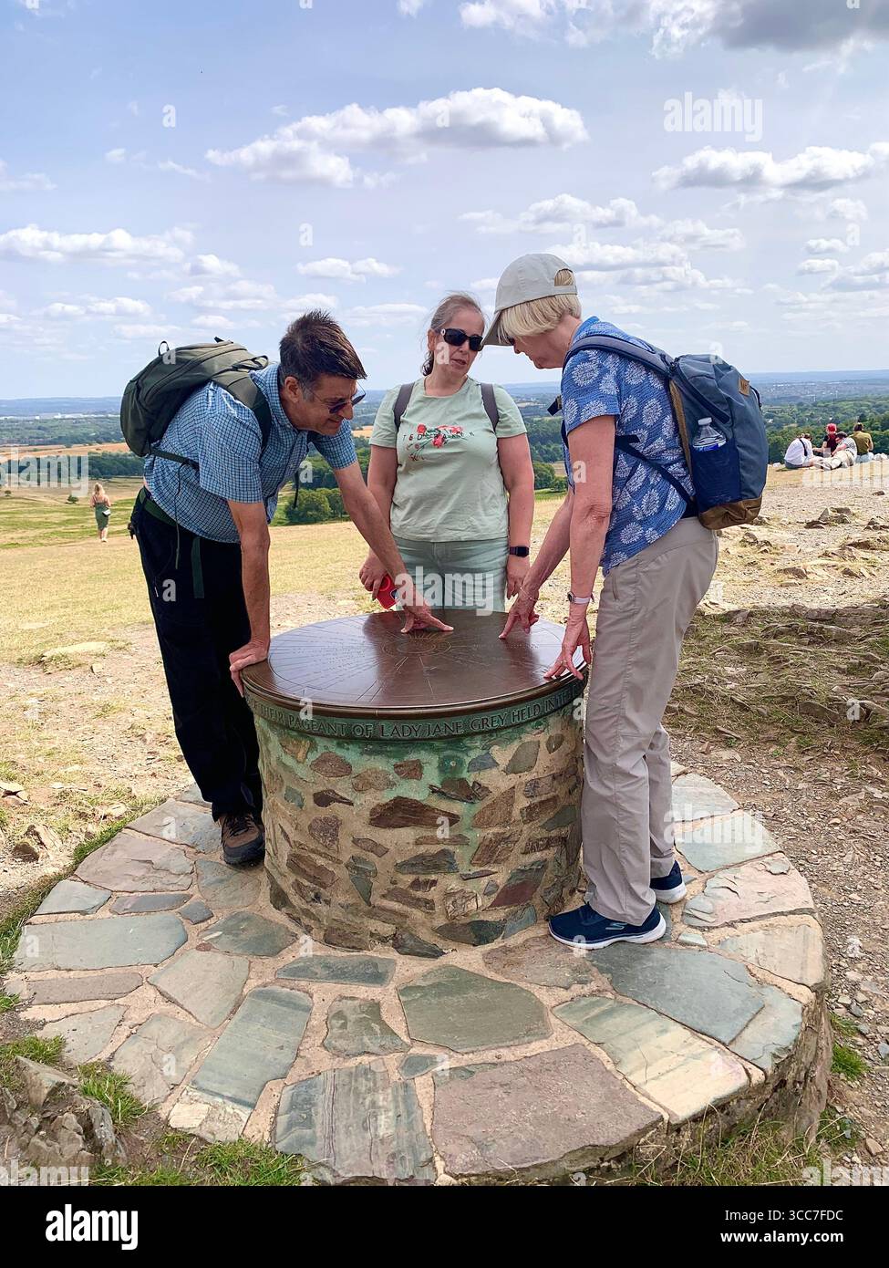 Bradgate Park Newtown Linford Leicester Inghilterra colline, storia della fauna selvatica Regno Unito Leicestershire boschi paesaggio boschivo rocce rocciose paesaggi suggestivi - Immagine stock catturata con smartphone