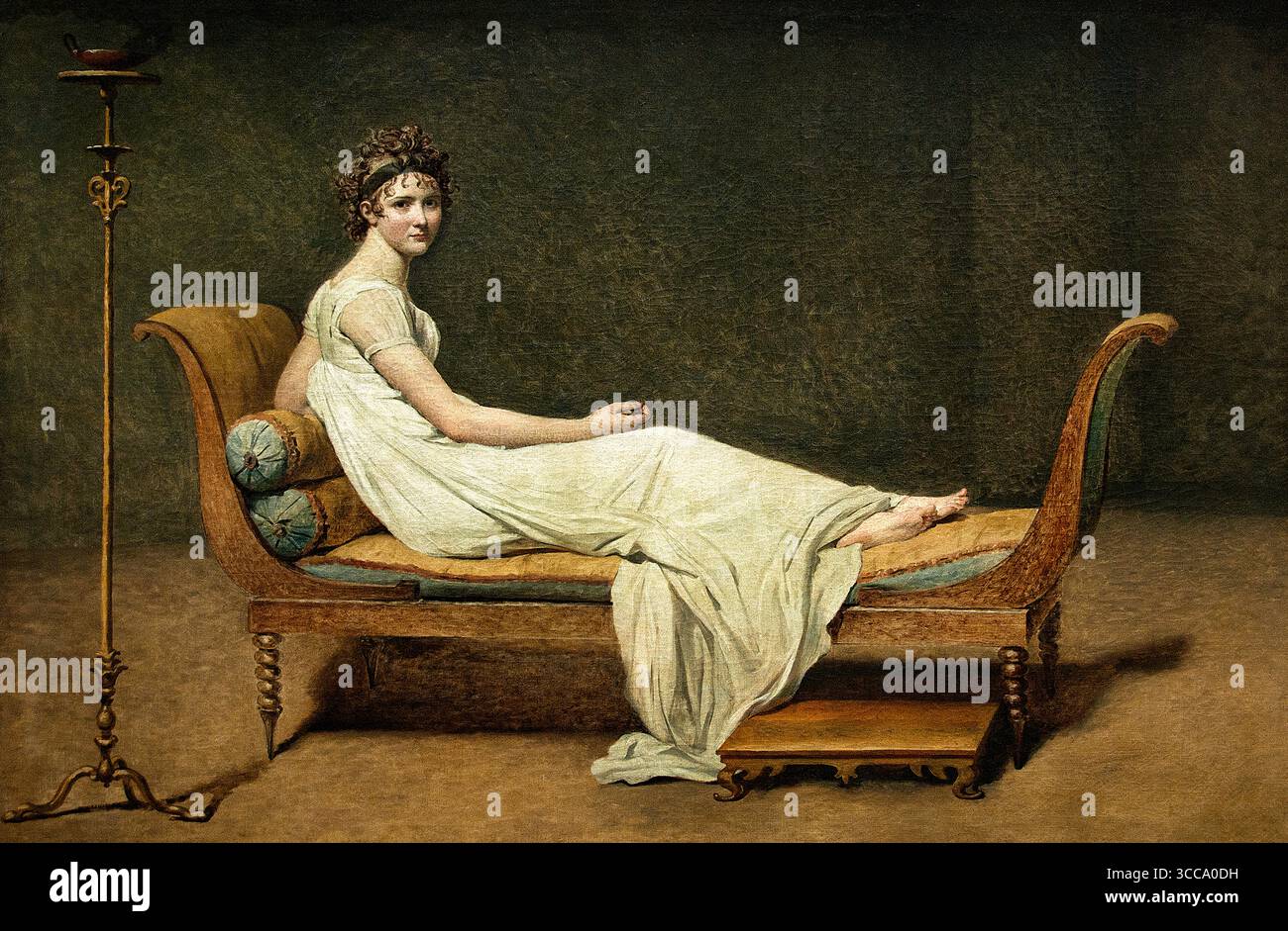 Madame Récamier XVIII secolo di Jacques-Louis David 1748 – 1825 Francia Museo francese Louvre Parigi ( Jacques-Louis David, 30 agosto 1748 – 29 dicembre 1825) , pittore francese in stile neoclassico, considerato il pittore preminente dell'epoca. Negli anni '1780, il suo marchio cerebrale di pittura storica, segnò un cambiamento di gusto lontano dalla frivolezza rococò verso l'austerità classica, la severità e il sentimento accresciuto, che si armonizzava con il clima morale, degli ultimi anni dell'Ancien Régime ) Foto Stock