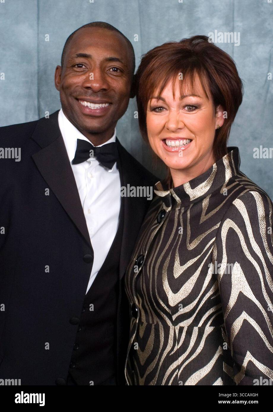 Johnny Nelson (WBO Cruiserweight World Champion) e Christa Akroyd, presentatrice di notizie televisive locali, alla cena testamonial di Johnny a Sheffield - 18 ottobre 2008 Foto Stock