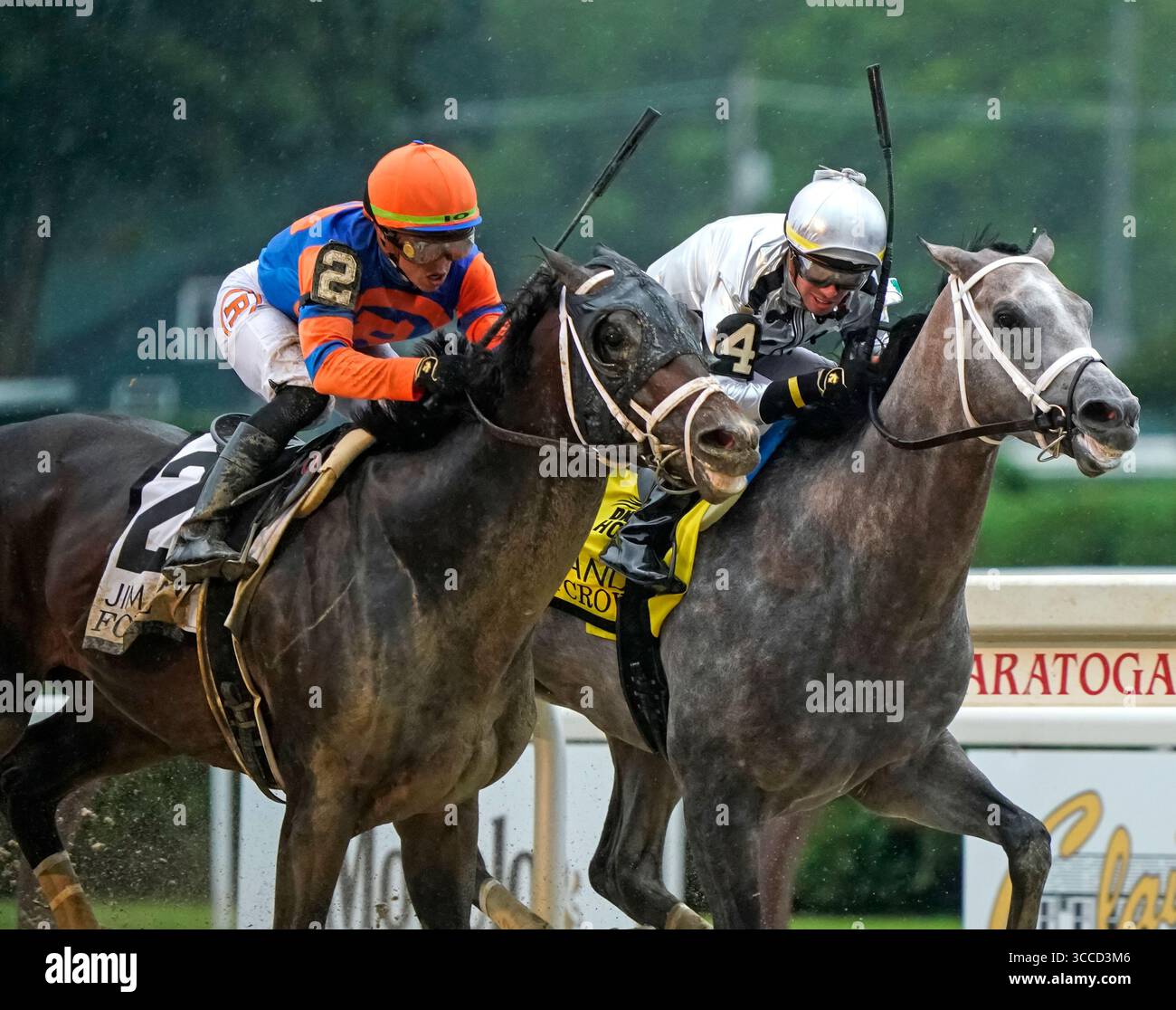 29 luglio 2023, Saratoga Springs, New York, USA: Forte (2) guidato da Irad Ortiz Jr. Vince il Jim Dandy Stakes (Grade 2) al Saratoga Race Course di Saratoga Springs, New York il 29 luglio 2023. Dan Heary/Eclipse Sportswire/CSM (immagine di credito: Foto Stock
