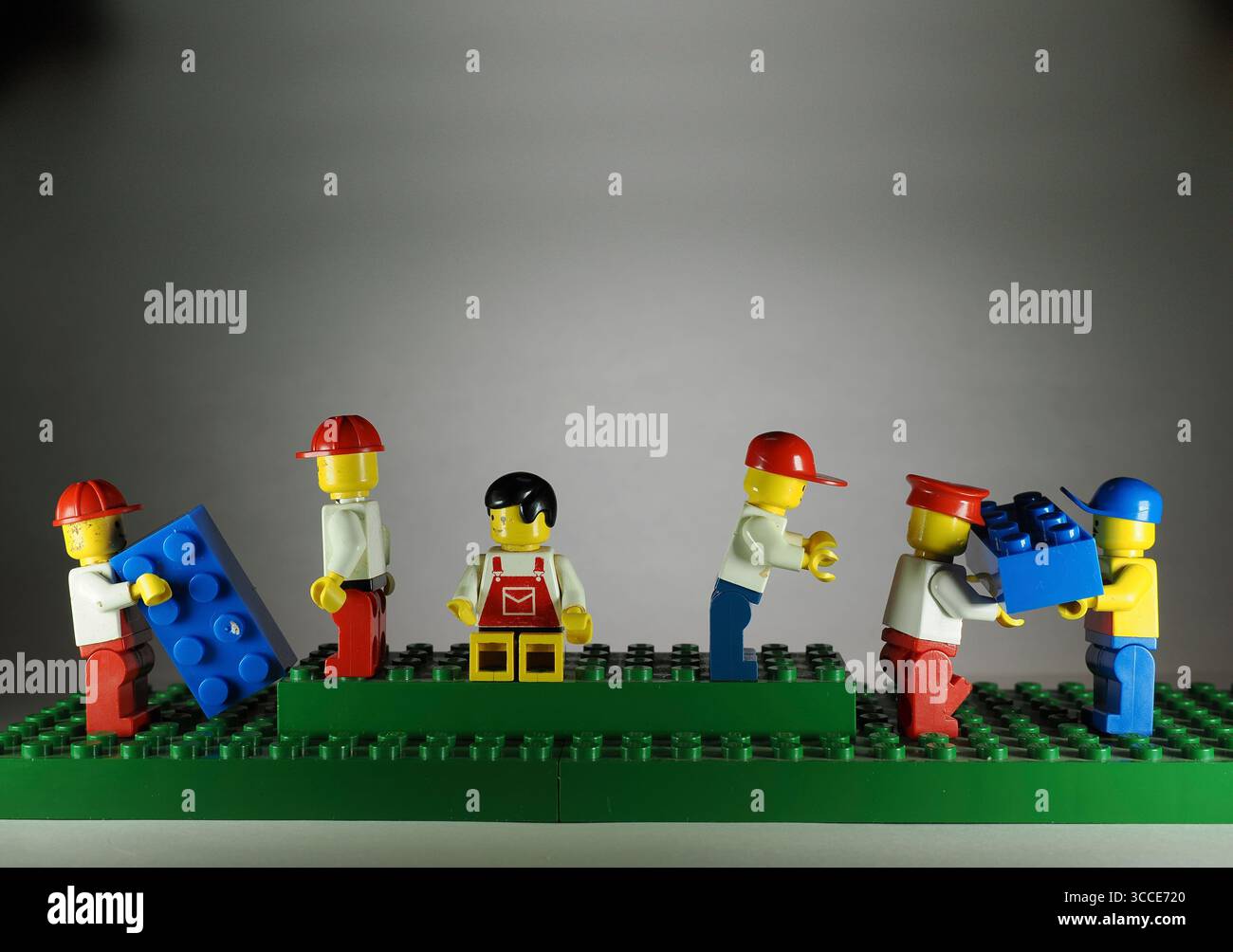 Assortimento di mini personaggi Lego Foto Stock