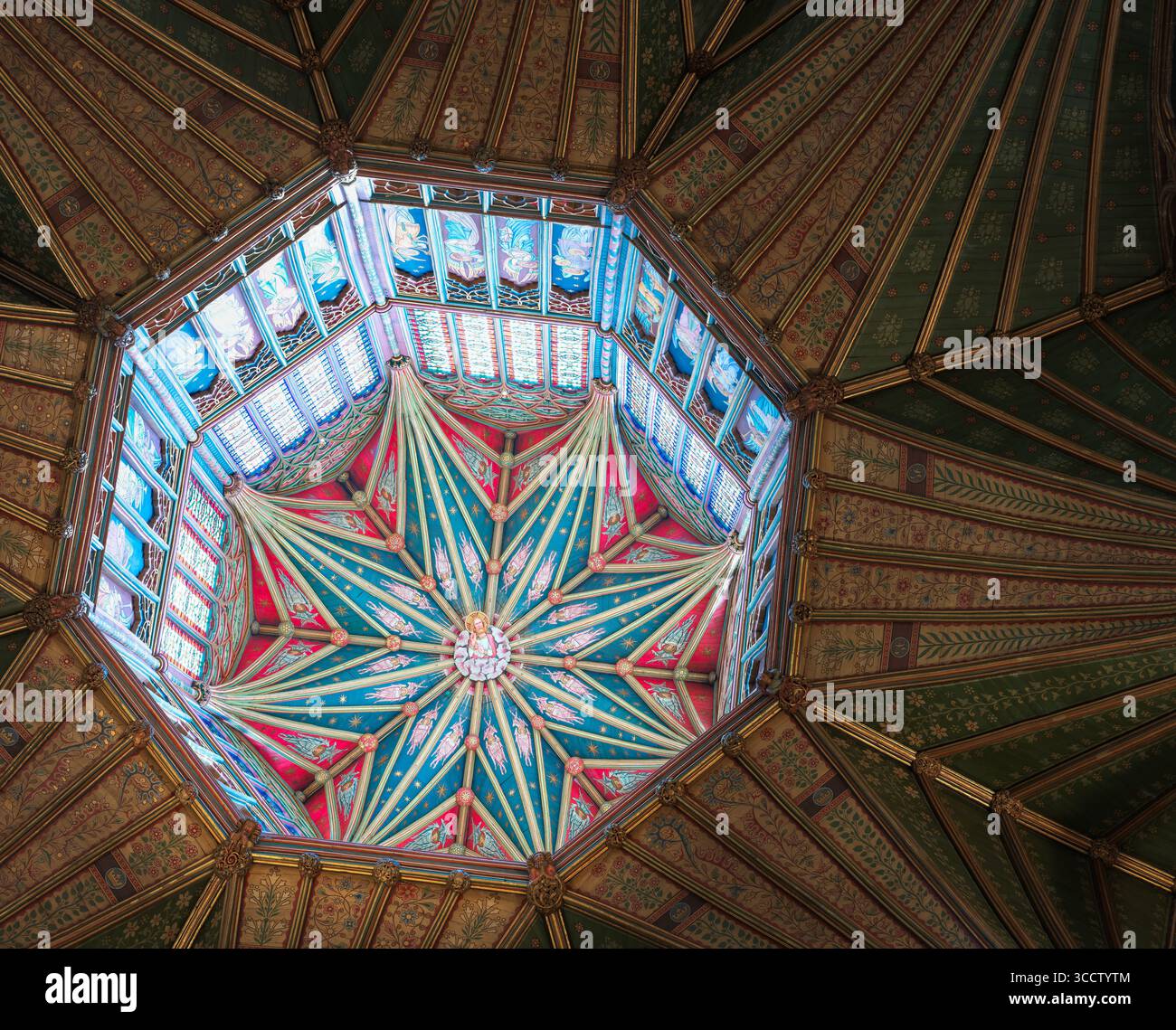 Cupola centrale e ottagono nella cattedrale cristiana di Ely, Inghilterra. Foto Stock