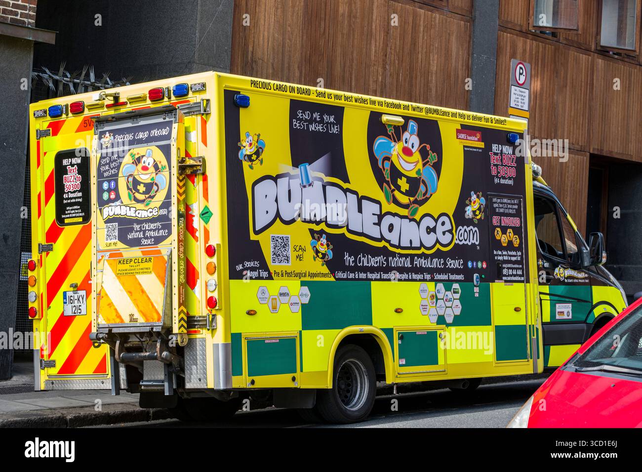 BUMBLEance, Children’s Ambulance Service of Ireland, Henrietta Place, Dublino, Irlanda Foto Stock