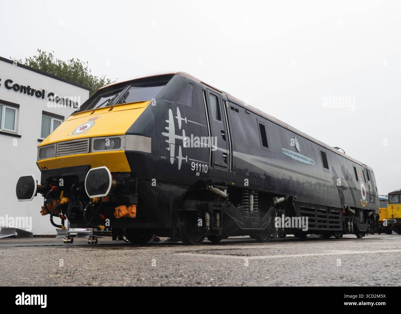 Derby Litchurch Lane Works, Litchurch Lane, Derby, Inghilterra, 3 agosto 2025. Una visione generale di una British Rail Class 91 durante l’Alstom presenta «The Greatest Gathering». (Immagine di credito: ©Cody Froggatt/Alamy Live News) Foto Stock Derby Litchurch Lane Works, Litchurch Lane, Derby, Inghilterra, 3 agosto 2025. Una visione generale di una British Rail Class 91 durante l’Alstom presenta «The Greatest Gathering». (Immagine di credito: ©Cody Froggatt/Alamy Live News) Foto Stock