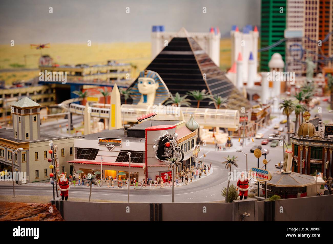 Miniatur Wunderland Hamburg in Germania, Las Vegas, Museum with miniature Model Construction of the World, 12.12.2023 Foto Stock