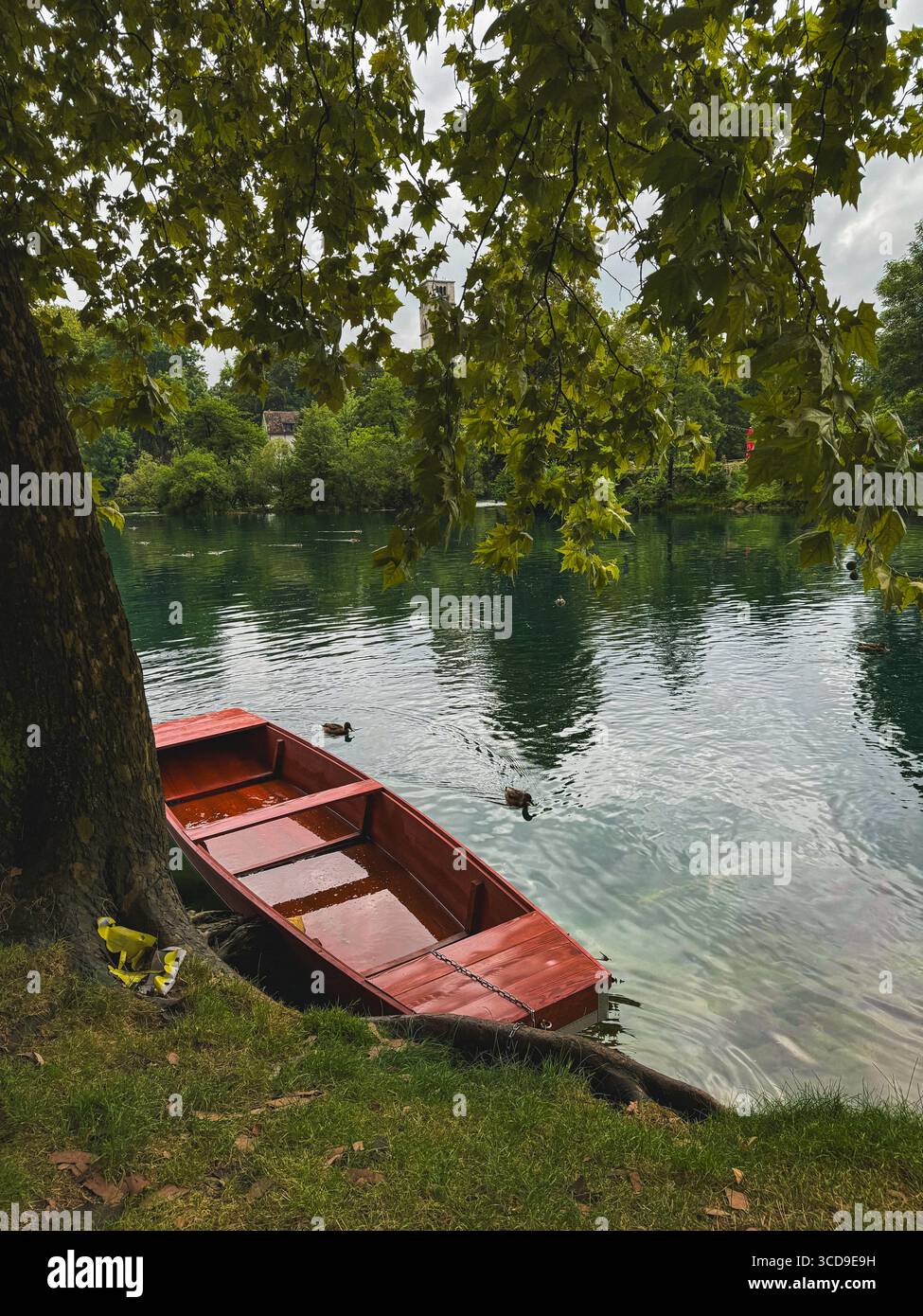Ballare con le nuvole - Immagine stock catturata con smartphone