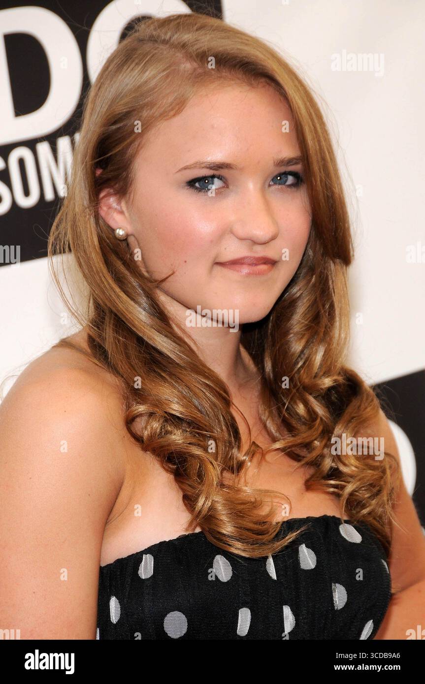 Emily Osment ai Do Something Awards e pre-party ufficiale dei Teen Choice Awards 2008 tenutosi al livello 3 a Hollywood, Los Angeles - 2 agosto 2008 Foto Stock