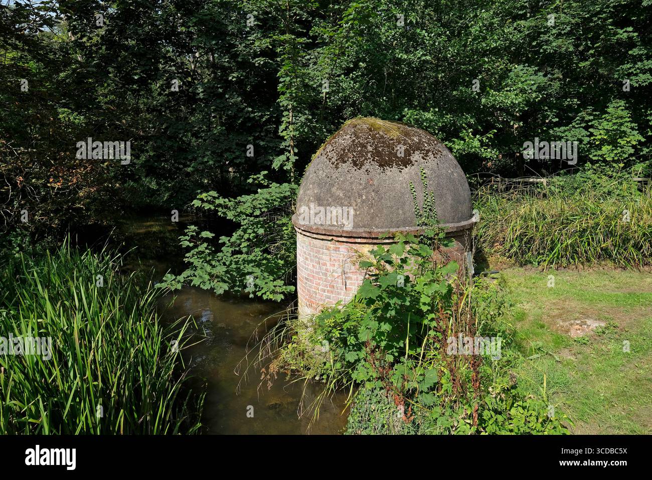 ram pump building, bayfield hall estate, norfolk, inghilterra Foto Stock