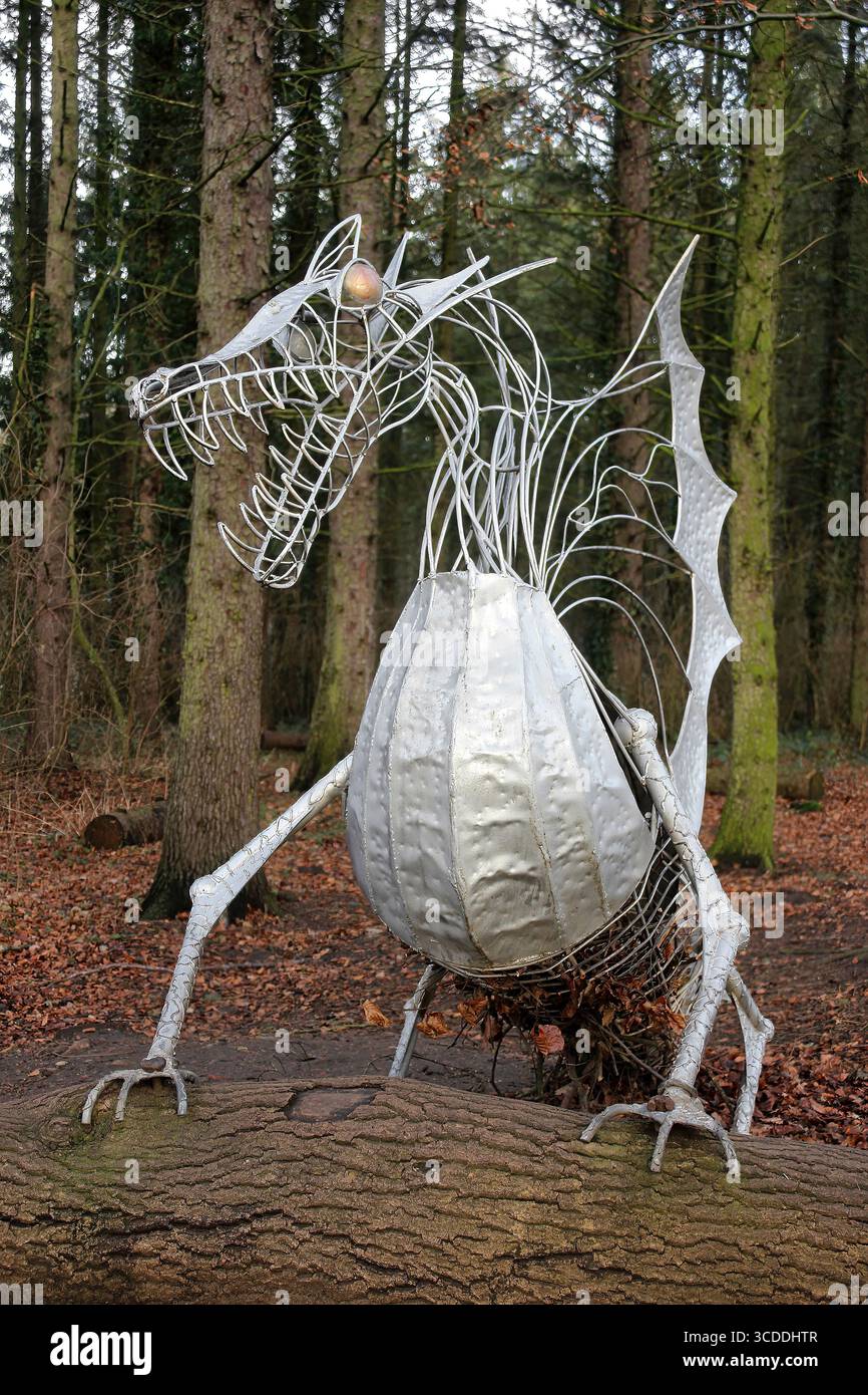 Metal Dragon Sculpture, Hardwick Hall Country Park, Sedgefield, Durham Foto Stock