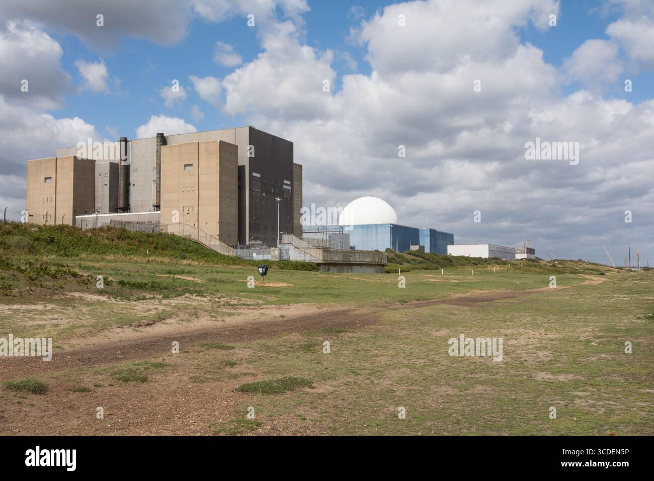 Centrali nucleari Sizewell A e B sulla costa del Suffolk, Inghilterra, Regno Unito Foto Stock