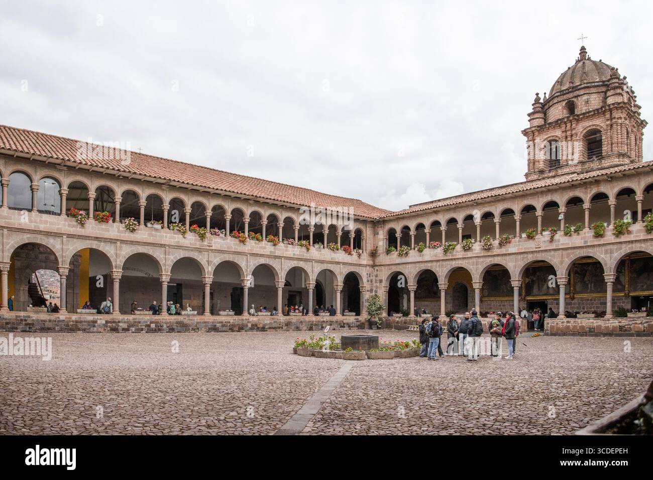 All'interno della Chiesa di Santo Domingo, costruita sulle rovine di un sito inca, a Cusco, in Perù. Foto Stock