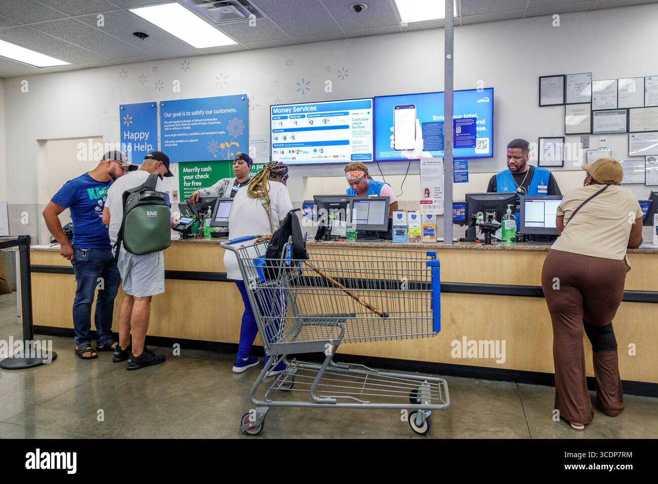 Miami, Florida, NW 79th Street, grande magazzino Walmart con sconti, interni interni, banco servizio clienti, restituzione merce Foto Stock
