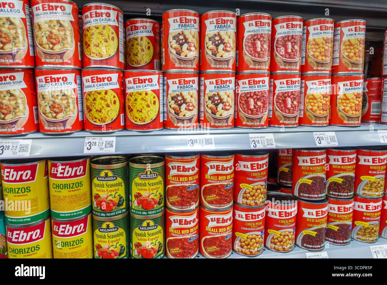 Miami Florida, NW 79th Street, grande magazzino discount Walmart, interni interni, alimentari, supermercato, cucina ispanica latina Foto Stock