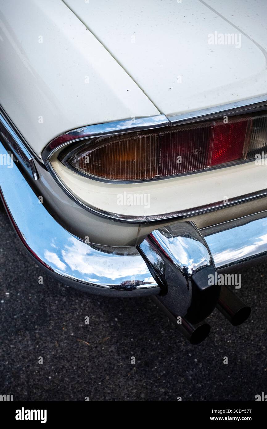 Dettaglio e retro di un cervo trionfale, disegnato dal designer italiano Giovanni Michelotti. Un'auto sportiva classica, Inghilterra, Regno Unito Foto Stock