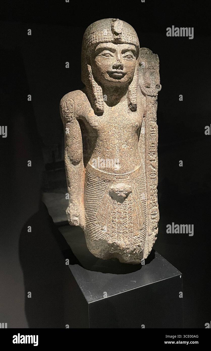 Arte egizia antica: Statua di granito di Ramsete II dal Museo dell'Antico Egitto, Barcellona Spagna Foto Stock