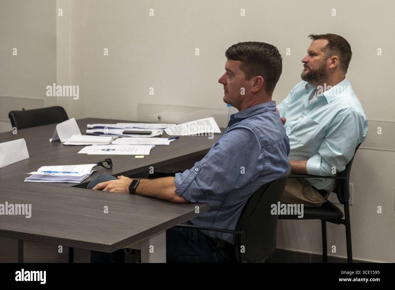 Il personale della NAVFAC EURAFCENT partecipa al corso di sviluppo per Chief Petty Officer leader (9040177). Foto Stock