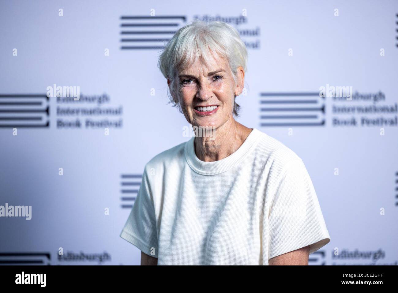 Edimburgo, Regno Unito. 14 agosto 2025 nella foto: Judy Murray. Judy Murray ex professionista di tennis e allenatore, e madre di Andy e Jamie, torna all'Edinburgh International Book Festival con il suo secondo romanzo, tennis club whodunit Game, Set & Murder. Crediti: Rich Dyson/Alamy Live News Foto Stock