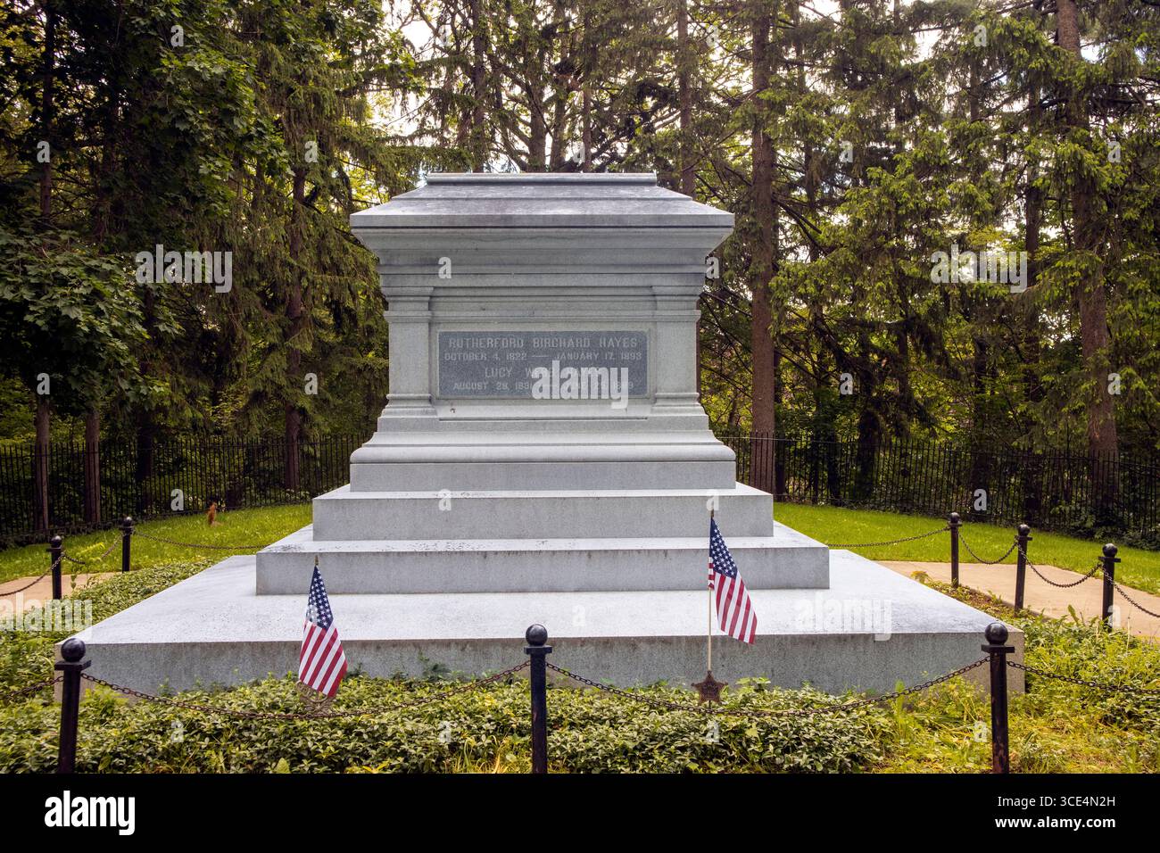 La tomba del presidente Rutherford B. Hayes si trova a Spiegel Grove a Fremont, Ohio, circondato da terreni sereni e dalla Hayes Presidential Library. Foto Stock