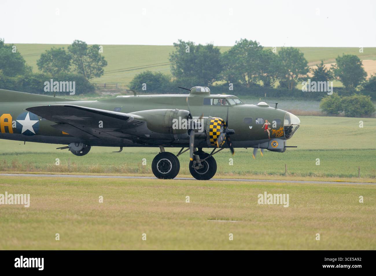 Bombardiere B17 IWM Duxford Summer AirshowWWII, Sally B. Foto Stock