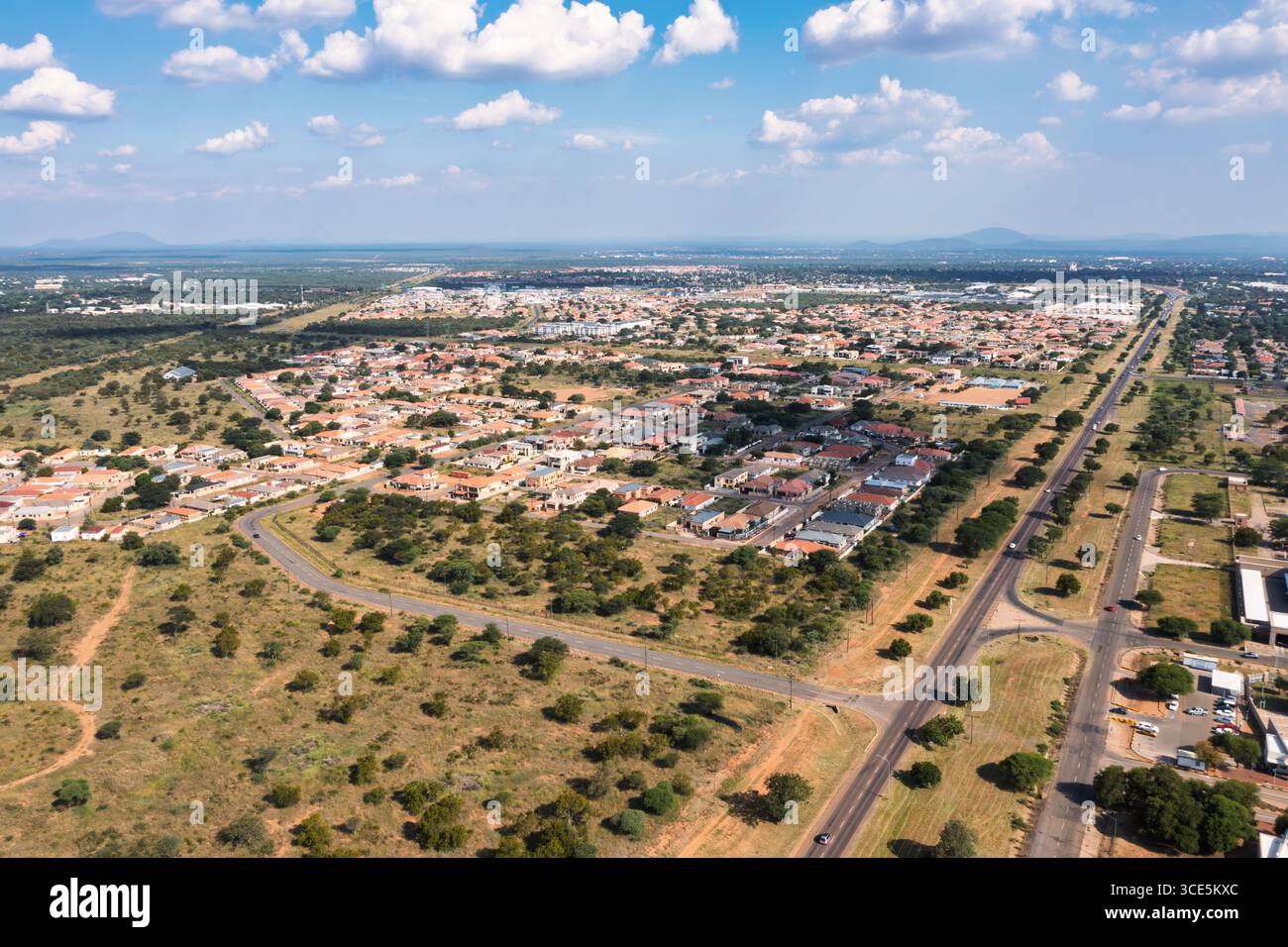 Veduta aerea zona residenziale di Gaborone , progetti di sviluppo e costruzione, capitale del Botswana diurna Foto Stock