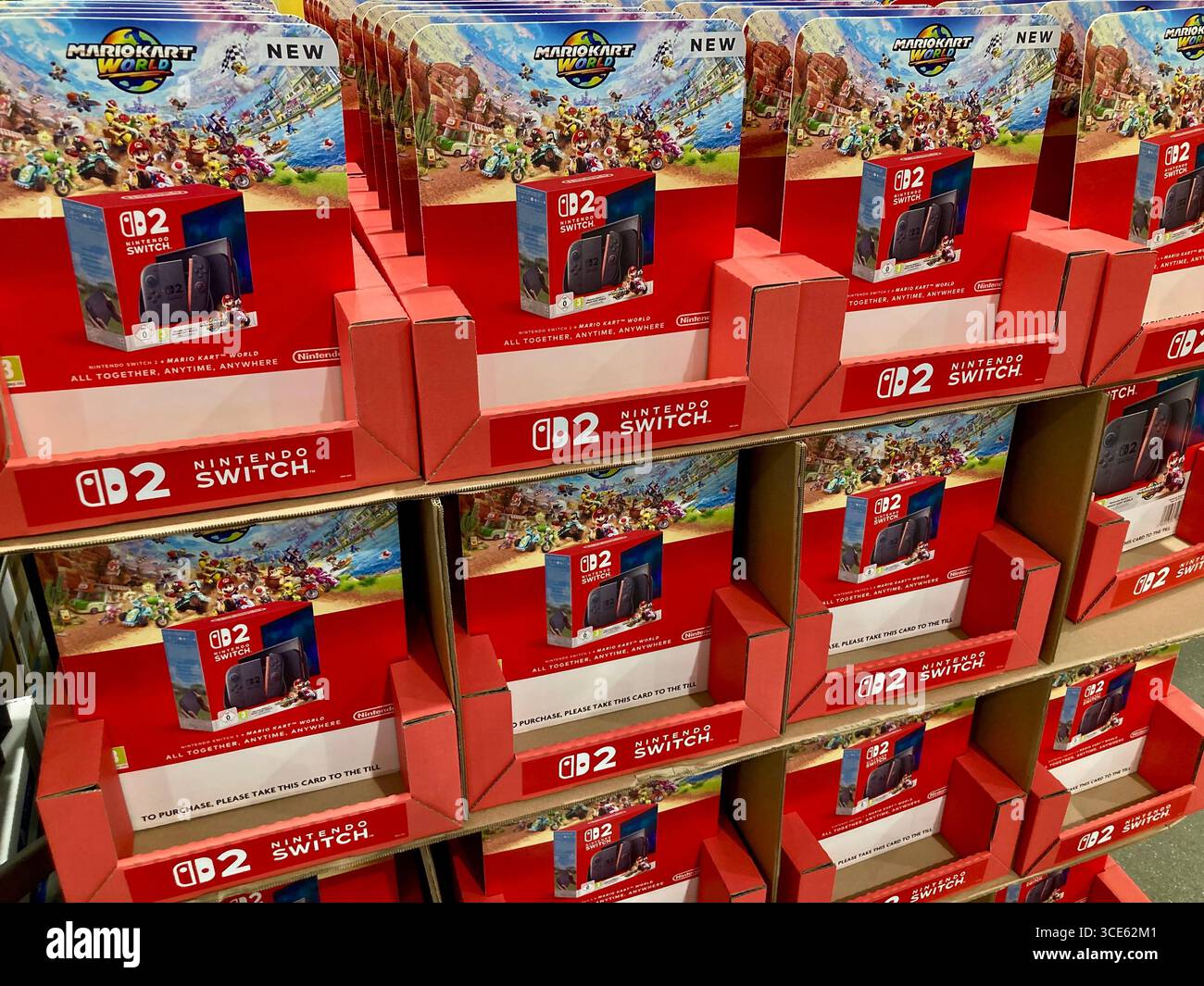 Angolo di vendita di Nintendo Switch 2 a Costco Leeds Regno Unito Foto Stock